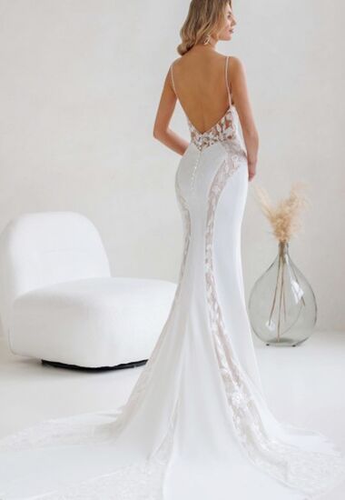 Ein edles und sexy Hochzeitskleid mit einer tollen Silhouette.