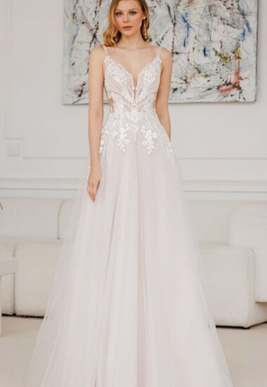 Wunderschön zartes Brautkleid mit Tüll, feine Applikationen, Cut Out.
 